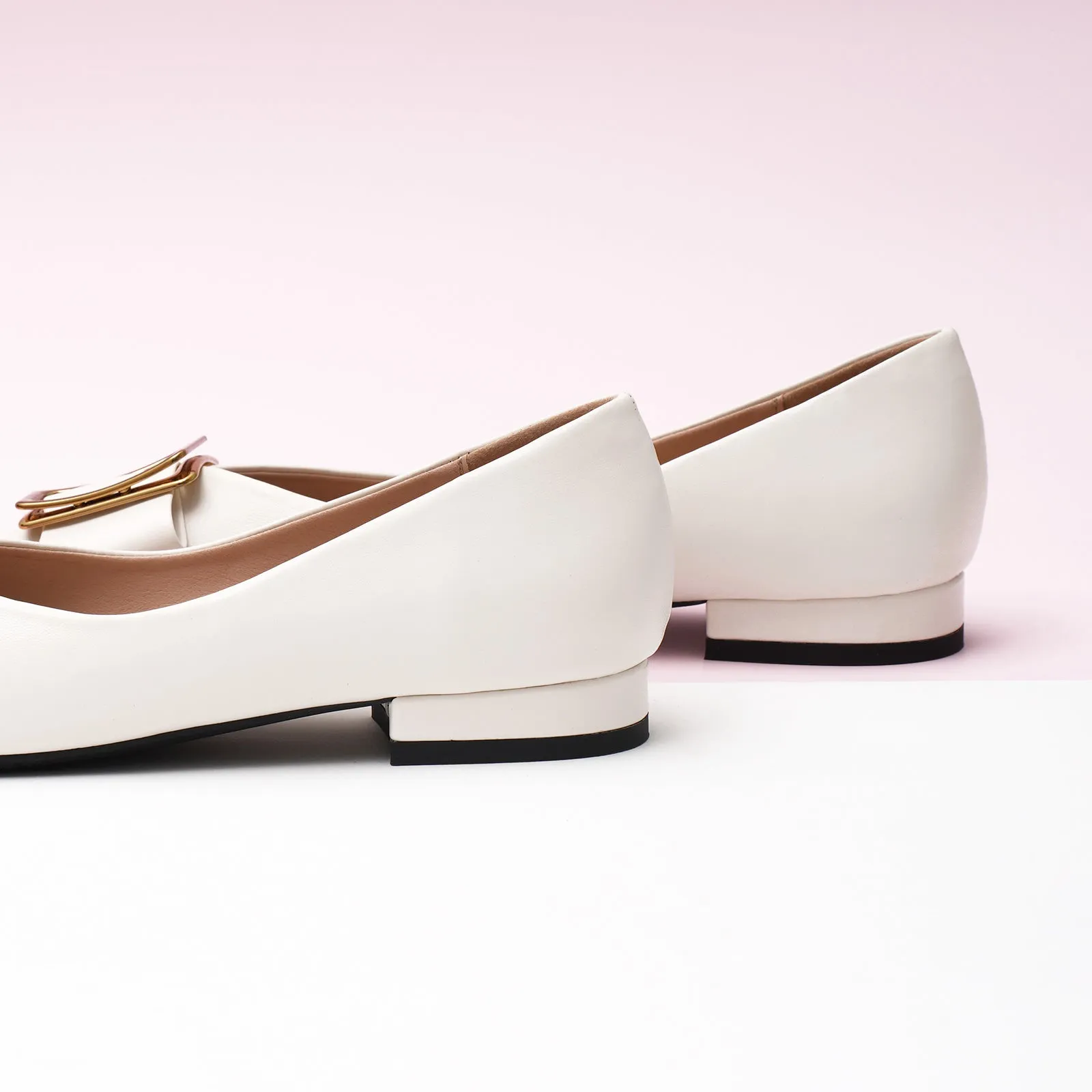 Hot Geometric Buckle Pointed Toe Flats