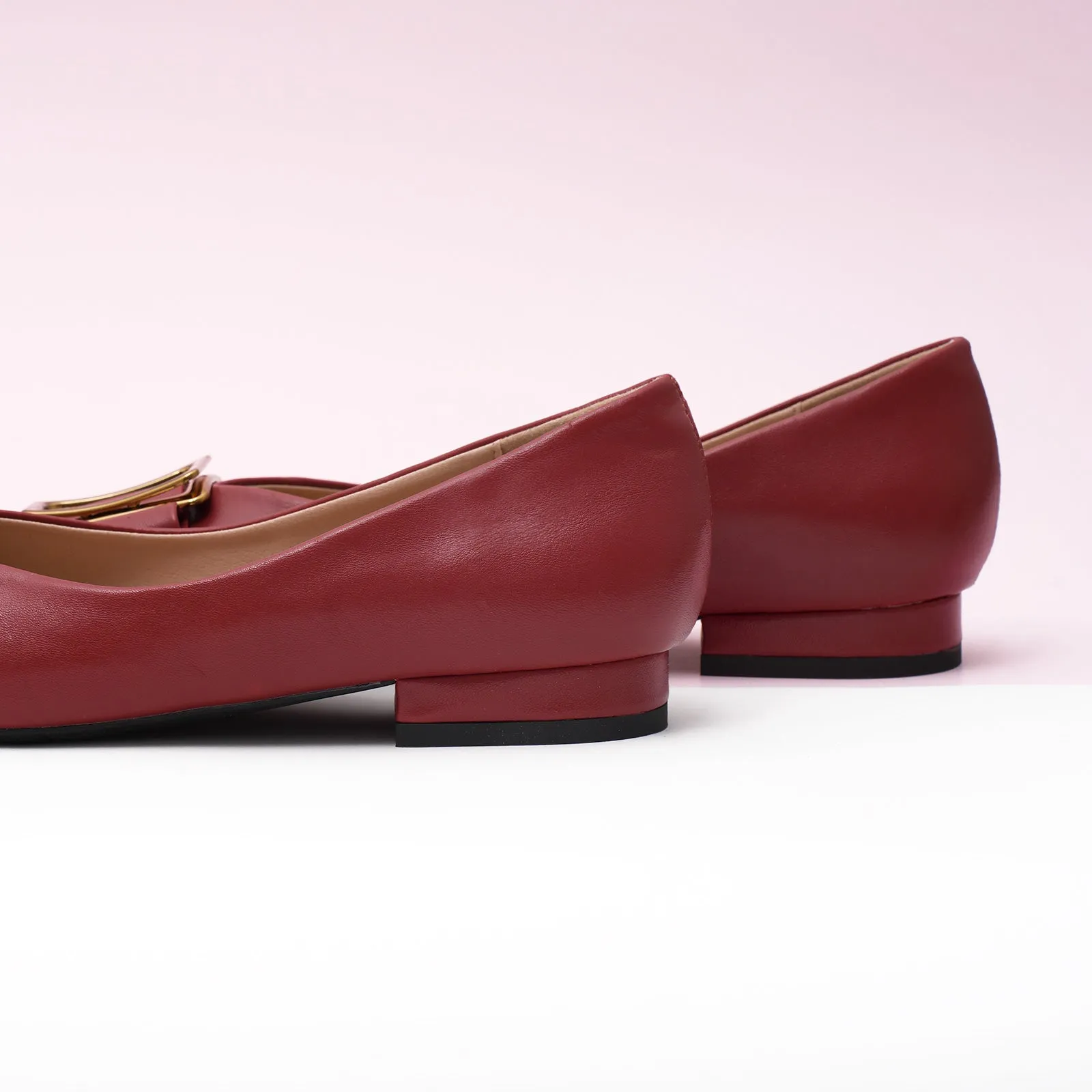 Hot Geometric Buckle Pointed Toe Flats
