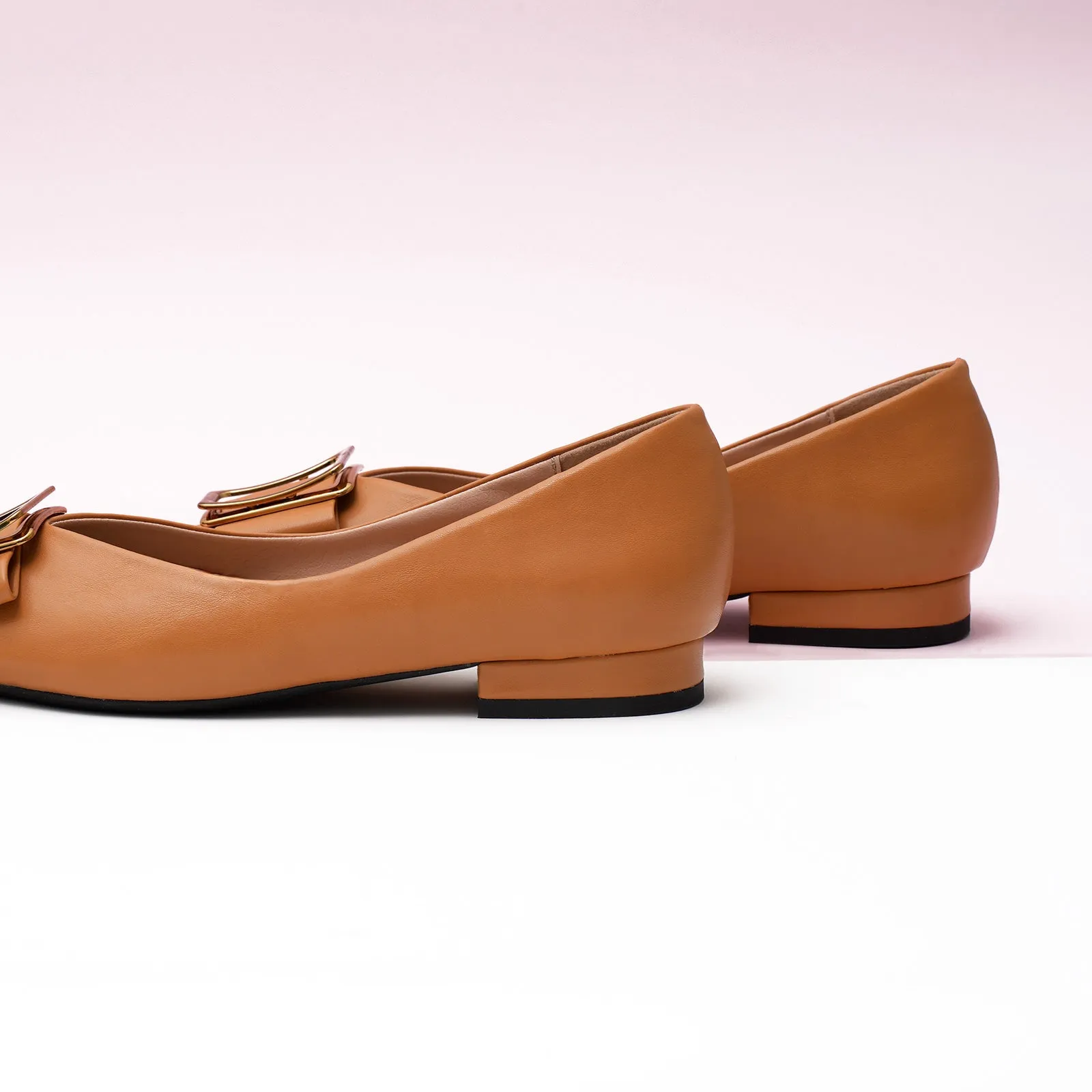 Hot Geometric Buckle Pointed Toe Flats